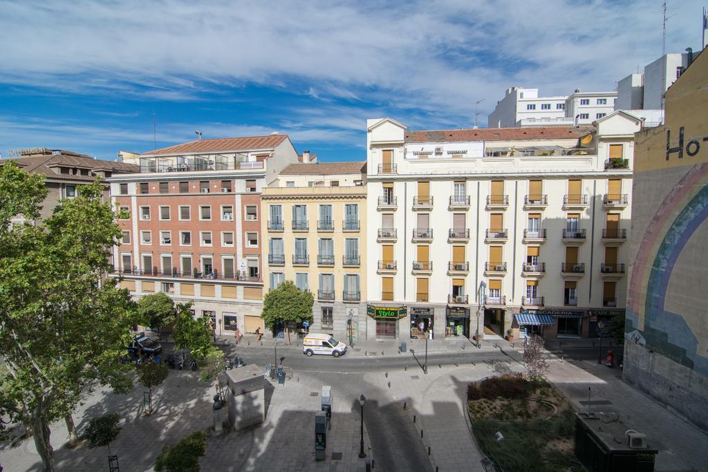 Petit Palace Plaza Del Carmen Madrid Exterior photo